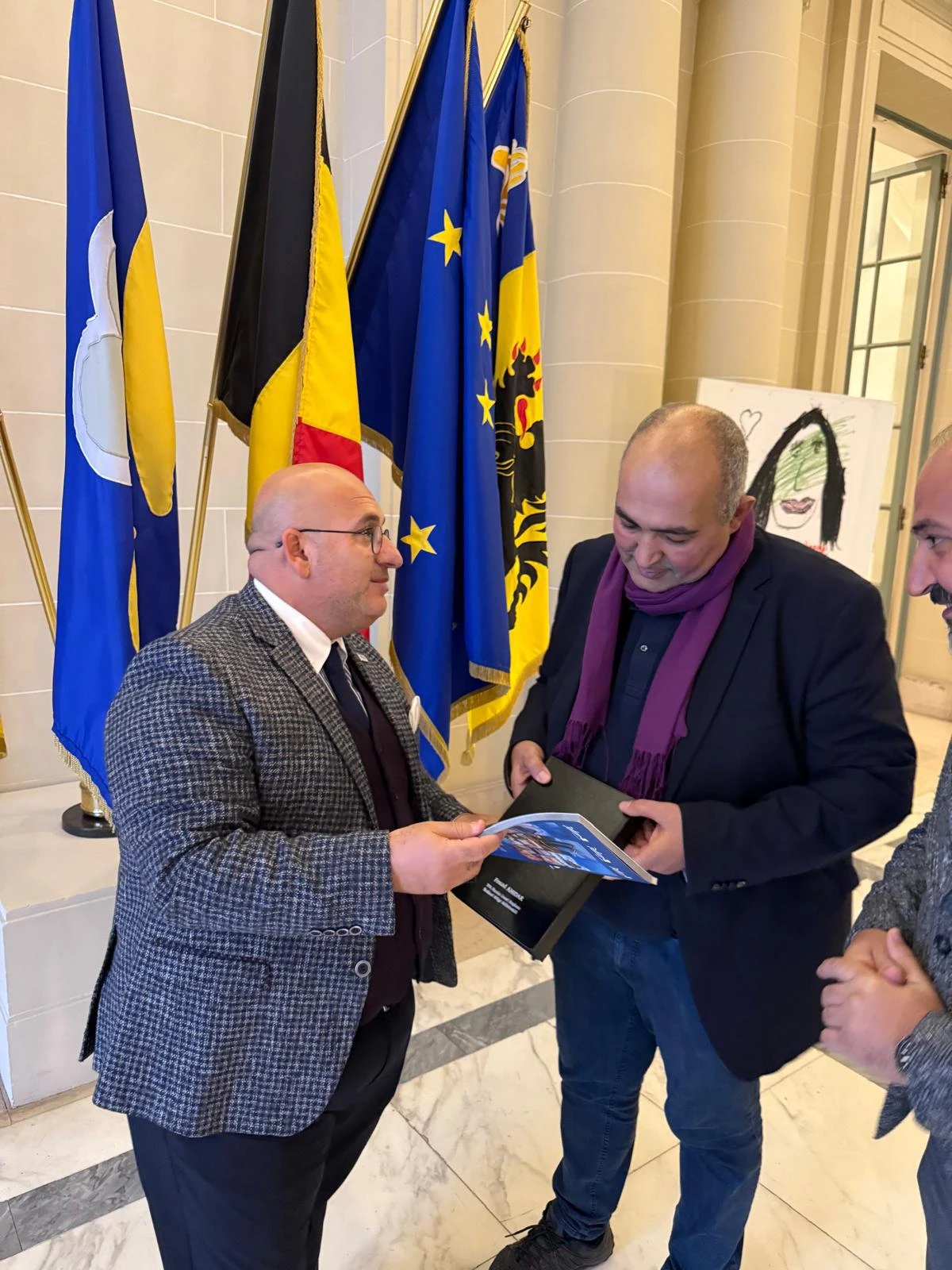 Brüksel’de 17 Aydır Hükümet Krizi: Fouad Ahidar’a “Görüşlerinden Vazgeç, Bakanlık Verelim” Baskısı