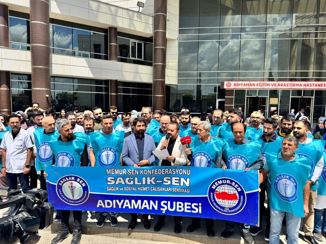 SAĞLIK -SEN BAŞKANI ÇELİK;EMEK VARSA, KARŞILIK DA OLMALI 