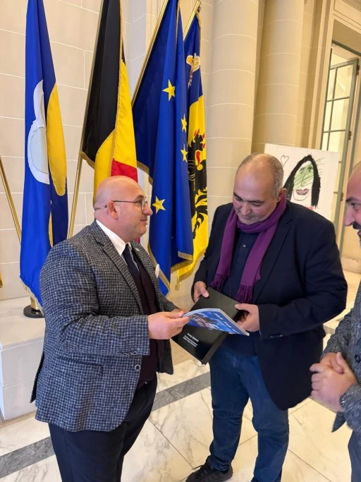 Brüksel’de 17 Aydır Hükümet Krizi: Fouad Ahidar’a “Görüşlerinden Vazgeç, Bakanlık Verelim” Baskısı