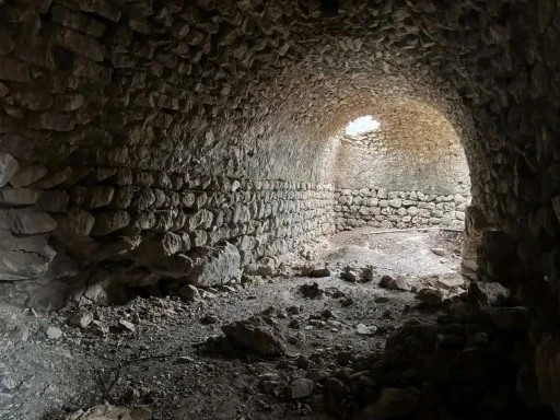 Evliya Çelebi Seyahatnamesi'nde geçen kayıp Selçuklu hanı ve tarihi köprü bulundu