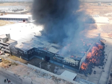 Gaziantep'te fabrika yangını: 10 kişi hastaneye kaldırıldı